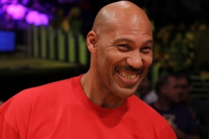 富保罗:球爹将三个儿子中的两个送进NBA已是了不起的壮举