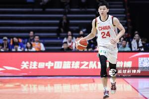 敢打!崔永熙半场5中4&三分2中2 得到12分2篮板 正负值+13