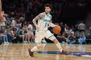 美记:三球的传球能力被外界低估了 他是一名出色的传球手