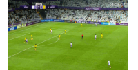 胜利0-2落后艾因!艾因打出流畅配合,拉希米射门梅开二度