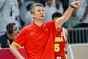 解说:输了就是输了何况是输这么多 别找借口和理由了 下课吧