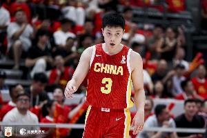 解说:中国男篮万年不变的心态问题 进攻投篮手都硬成啥样了