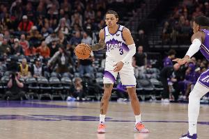 就是直接的5年1.575亿!基昂特·乔治新合同中不含球员或球队选项