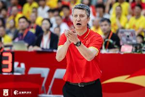 媒体人:若对方不上归化我们能不能赢?若我们上李凯尔能不能赢?