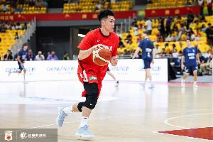 队内得分第二高但效率一般!庞峥麟亚运会场均10.8分3.5助