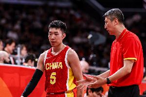 媒体人:中国男篮对篮筐威胁性十足 但可惜未能转化为得分