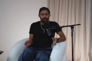 特雷·杨谈造犯规能力:我轻抚SGA胸口 他却像被钢铁侠打了一拳