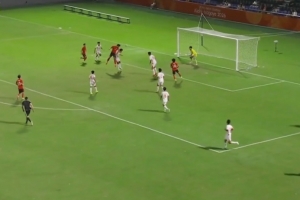 半场-韩国U23暂1-0越南U23 李英俊头球破门 黎文顺进球越位被吹