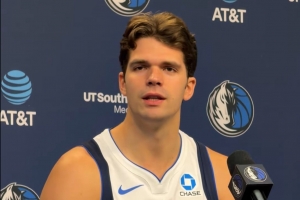 比贝罗维奇:在NBA打球一直是我的梦想 感谢独行侠给我这次机会