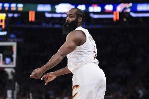 哈登:海佐尼亚在海外的历练让自己迎来蜕变 他完美契合NBA潮流