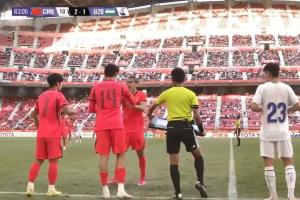 第64分钟国足U23换人调整,拜合拉木、向余望换下张玉宁、王钰栋
