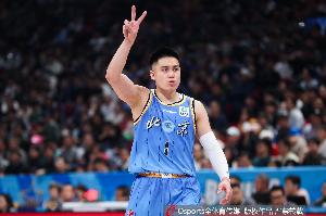 陈盈骏:和李楠很熟悉没有太大适应问题 新战术和外援仍需磨合