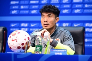 郑智:很遗憾没能延续主场不败,输掉比赛第一责任人一定是我