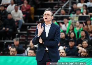 乌戈:三名外援融入得很不错 和球队里的年轻球员配合得也很好