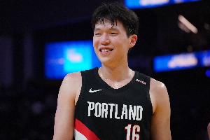 罗威:杨瀚森正从小孩子蜕变为男人 这种成长也体现在比赛能力上