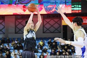 也算奇观了!吉林四川半场双方5名国内首发合计出手1次 均未得分