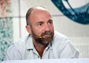 杜加里:亚马尔在顺利时一切都好,但在不顺利时缺少额外的精神