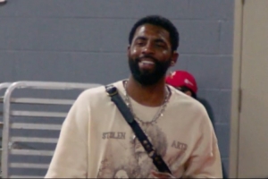 597天的等待!NBA官方晒欧文入场视频:他微笑着归来 今日将出战
