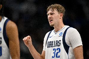 未能救主!弗拉格17投10中&三分4中1空砍32分5板2助3断
