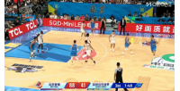 水哥下雨了!沃特斯三分再中&本场6中6 北京领先深圳50分