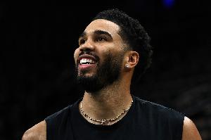 杰伦·布朗:我和塔图姆之间没有矛盾