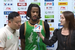 库珀:我来CBA第一年就随队夺冠 非常感谢杨导 我是他的球迷